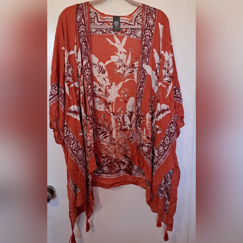 Vince Camuto rust Kimono shawl
